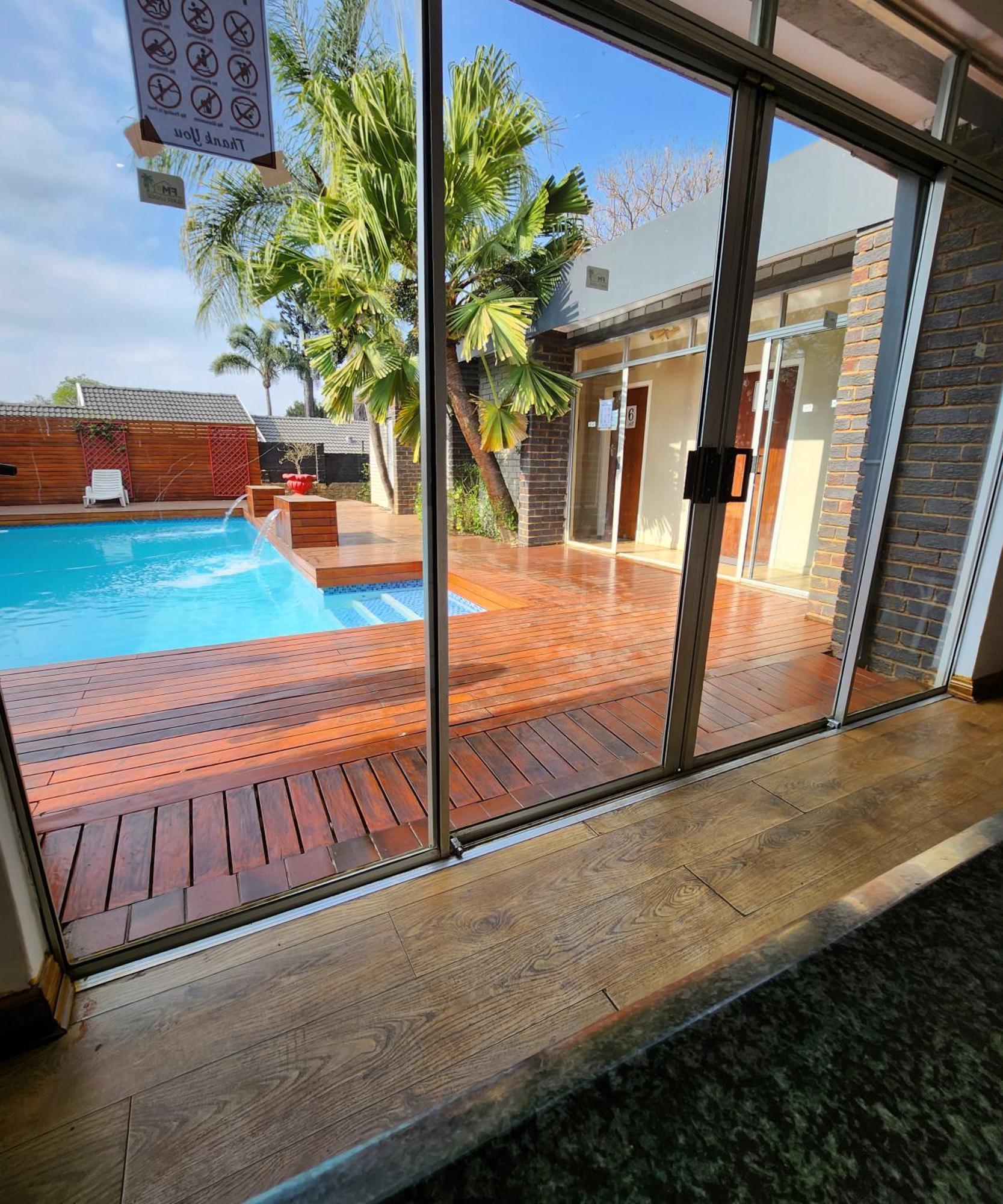 Fm Guest Lodge Comfort, Tranquility & Peace Of Mind Johannesburg Exterior photo